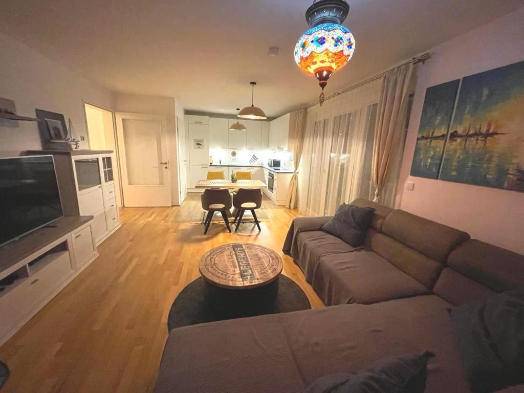 Lovely 3 Rooms Apartment Viena エクステリア 写真